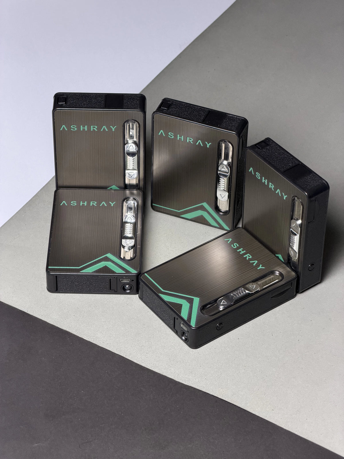 ASHRAY™ 2-in-1 Electric Lighter & Cigarette Case – USB-C Rechargeable