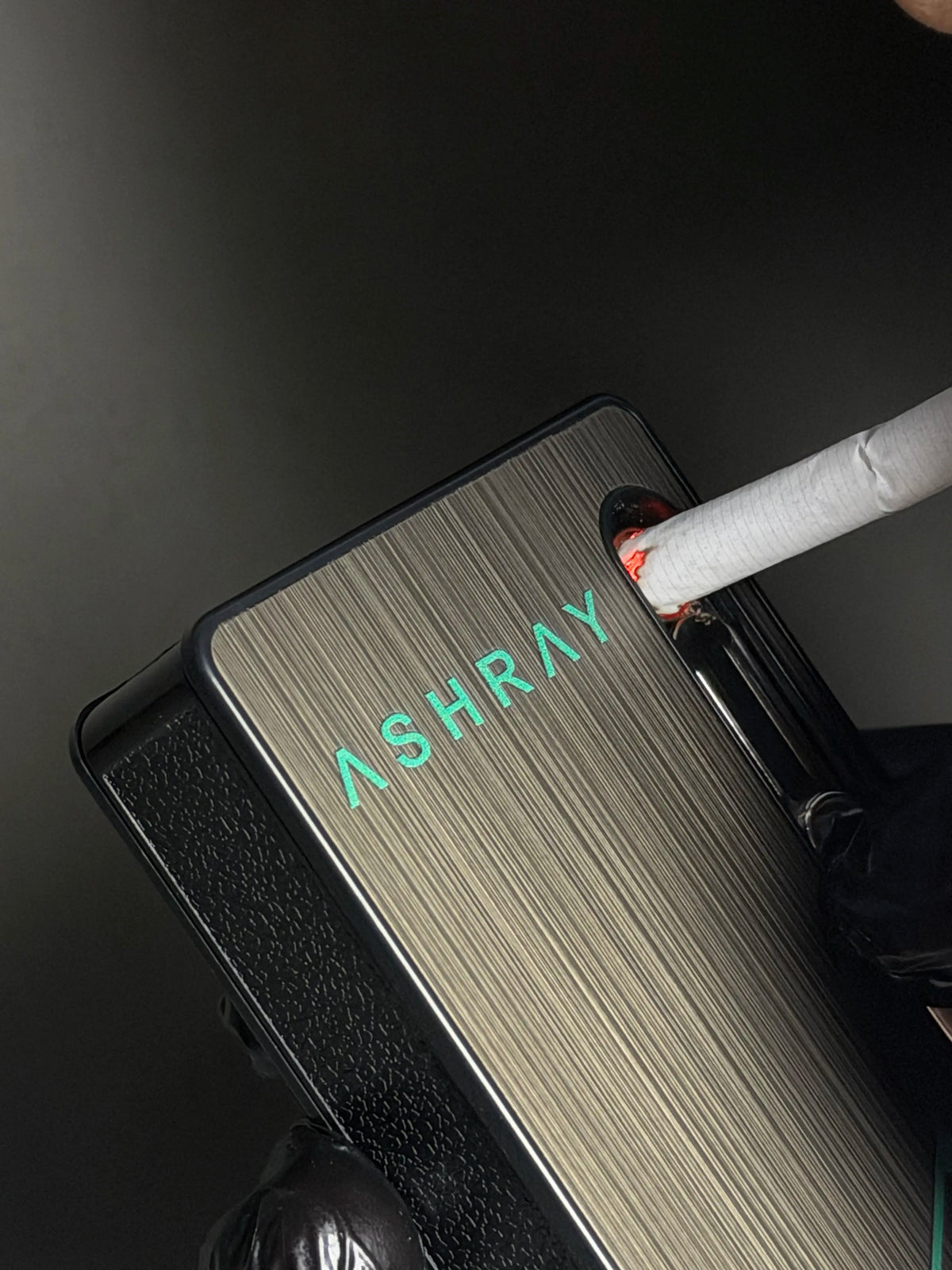 ASHRAY™ 2-in-1 Electric Lighter & Cigarette Case – USB-C Rechargeable